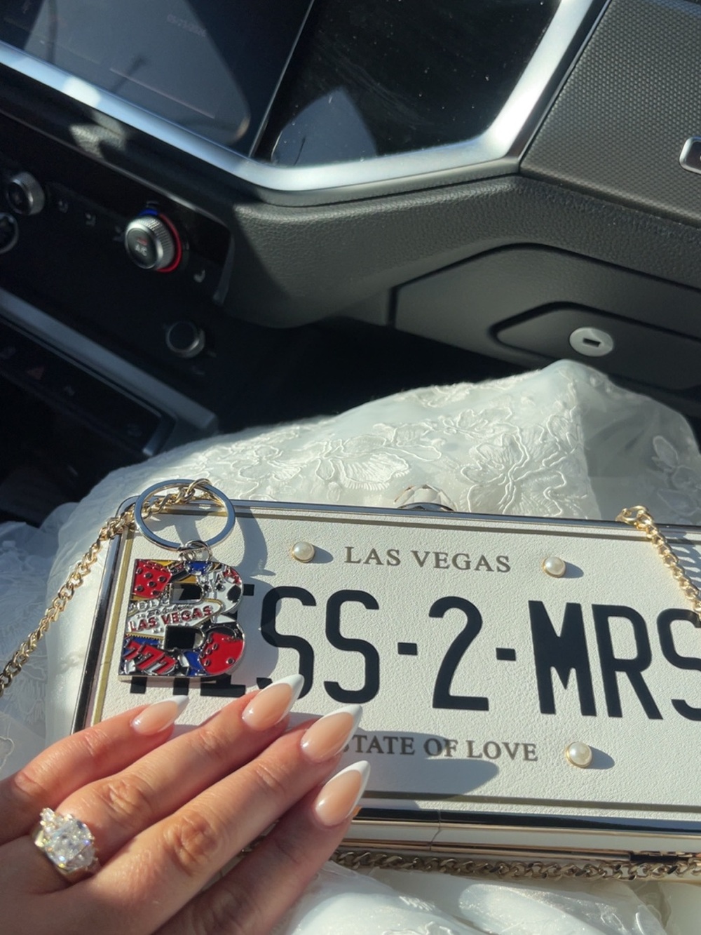 Aldo White and Gold 'Miss-2-Mrs' License Plate Clutch - Picture 6 of 7